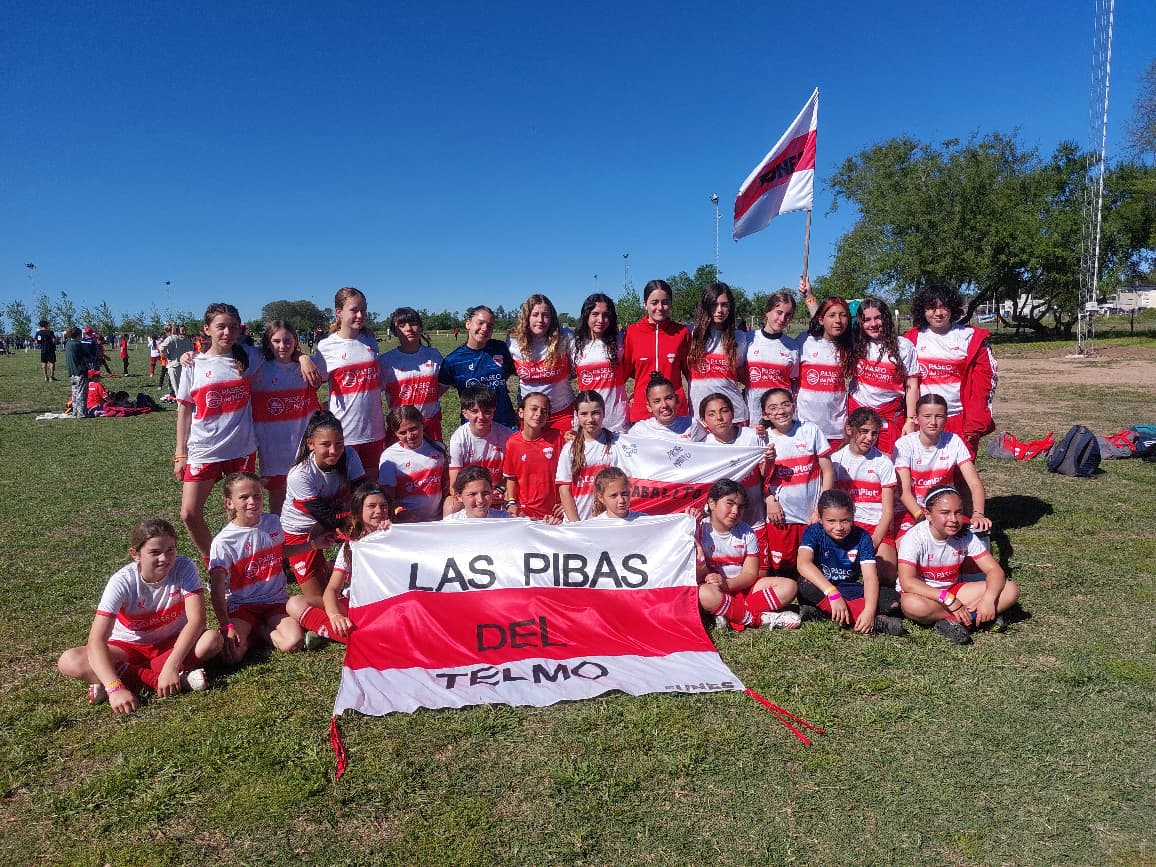 Futbol femenino: las juveniles e infantiles de San Telmo se destacaron en un importante torneo nacional
